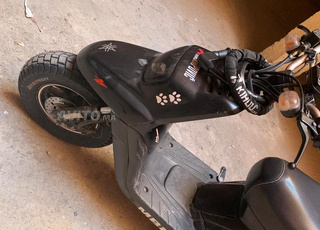 une moto mbk bws