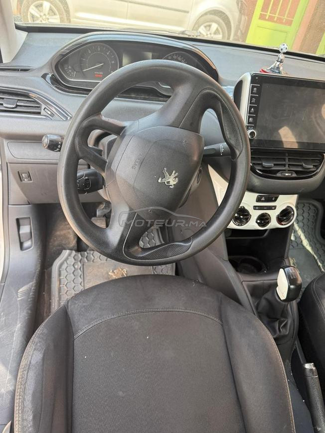 Peugeot 208 modèle 2017