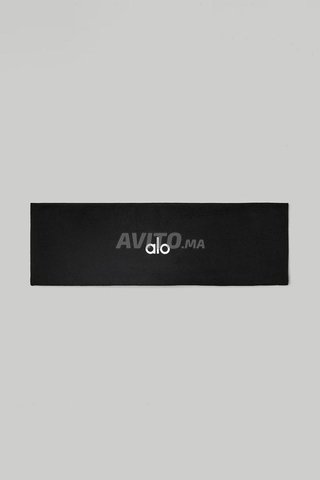 Alo Performance Conquer Headband