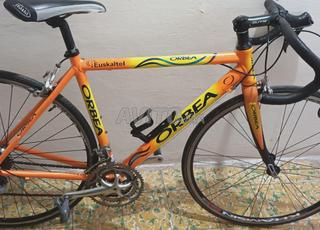 vèlo course ORBEA très légère 