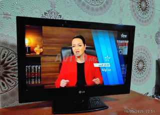 tv lg 22 pouce FHD TNT intégré 