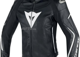 Jackette Dainese 