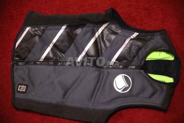 Liquid Force Z-Cardigan Wakeboard Vest silver 2016