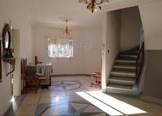 Maison titrée en R plus 1 à vendre