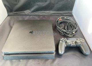 PS4 SLIM VERSION ONLINE  , 2 MANETTE V2 ORIGINALE 