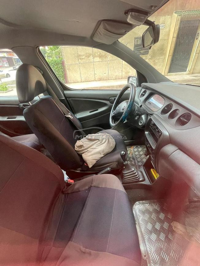 Daihatsu YRV Essence Manuelle 2004 à Casablanca