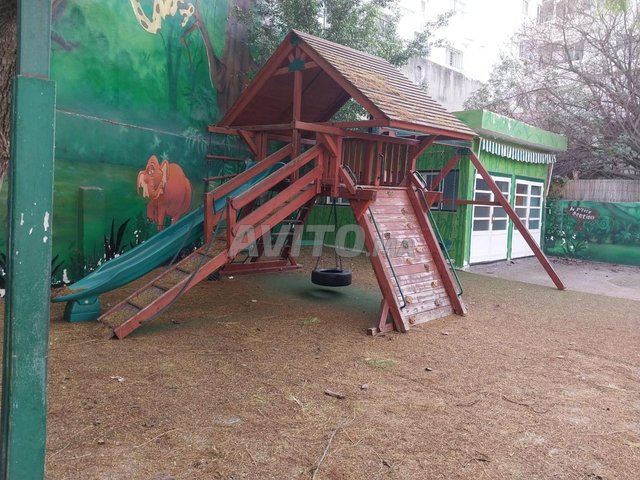Aire de jeux bois pour enfants Cabane et Toboggan