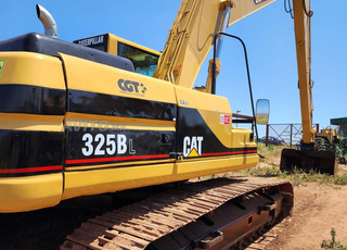 Pelle Caterpillar 325B (ZARAFA)