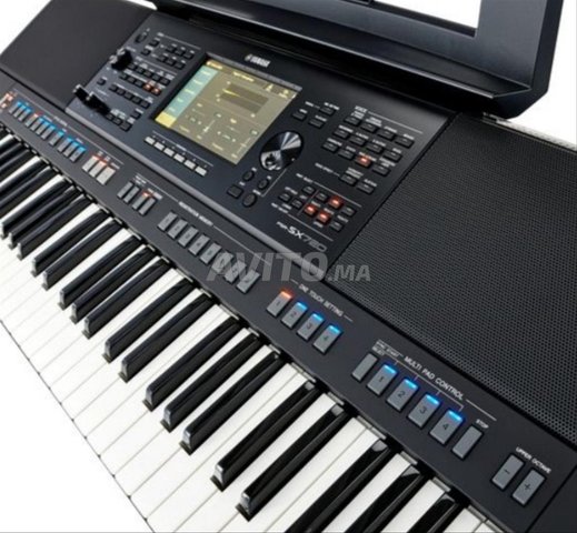 Yamaha psr sx720