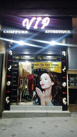 Salon de coiffure esthétique bien équipée meknes