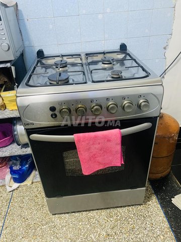 cuisinière en tres bonne etat