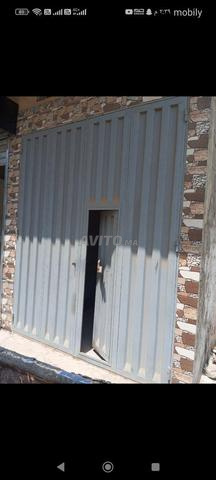 باب حديد للمحلات تجاريه