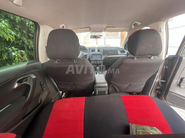 Volkswagen Polo Essence Manuelle 2013 à Tanger - 2