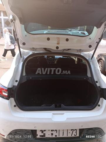Renault Clio Diesel Automatique 2019 à Casablanca - 2