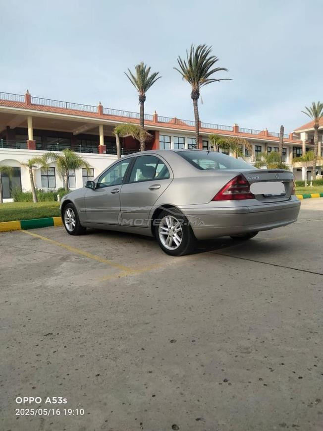 Mercedes-Benz 200 Diesel Automatique 2003 à Tanger