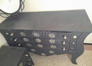 Lit, tables de nuit et coiffeuse en fer forgé