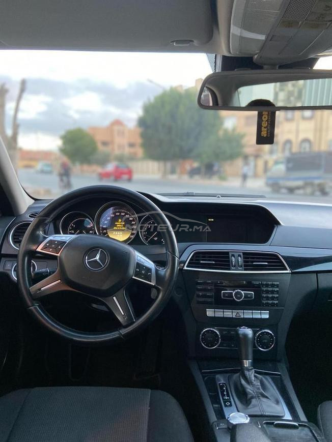 Mercedes-Benz 220 Diesel Automatique 2011 à Oujda