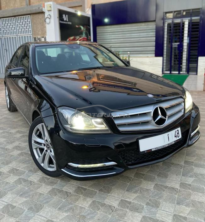 Mercedes-Benz 220 Diesel Automatique 2011 à Oujda