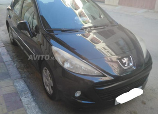 Peugeot 207 Diesel Manuelle 2012 à Meknès
