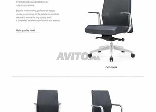 Chaise avec têtière et roulette dispo EN STOCK