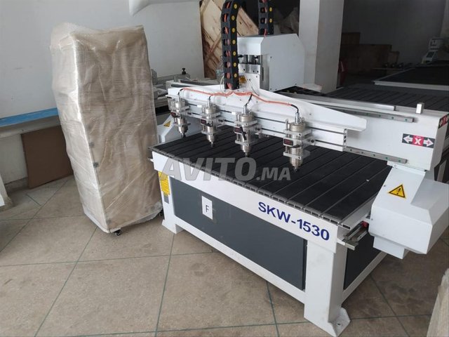 MACHINE CNC ROUTER
