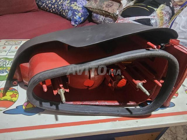 feu arrière gauche Peugeot 106 - 2