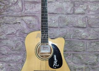 غيتار جديد للبيع Guitare neuve à vendre