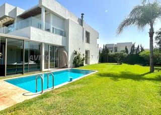 Villa en résidence fin de bande