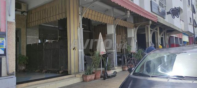 Café avec terrasse couverte a vendre