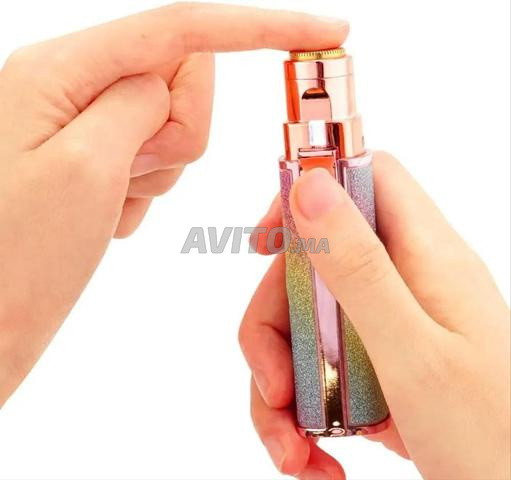 ماكينة حلاقة كهربائية للسيدات 2 في 1