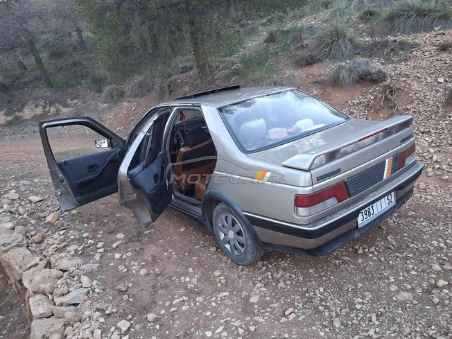 سيارة في حالة جيدة