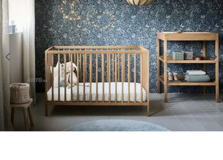 Lit bébé et table à langer bois 