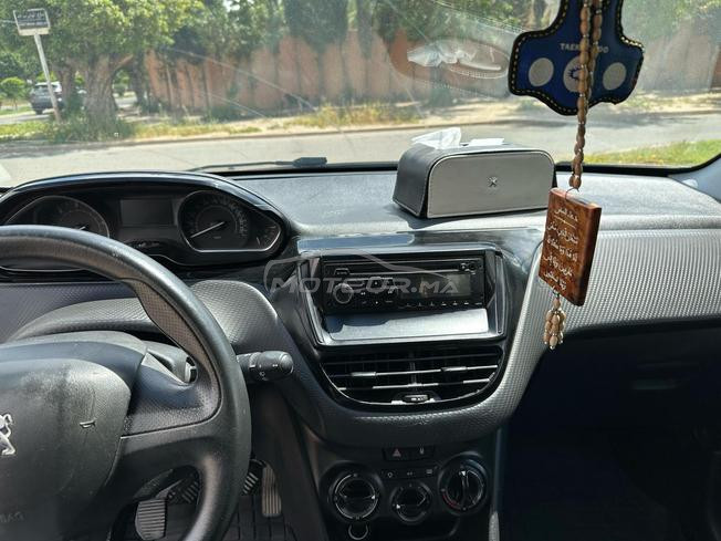 PEUGEOT 2008 MODEL 2014 TRÈS BONNE ÉTAT