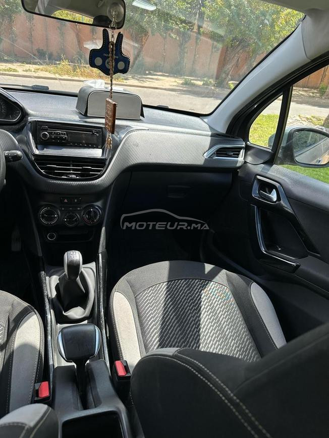 PEUGEOT 2008 MODEL 2014 TRÈS BONNE ÉTAT