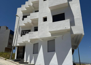 Maison R 2 avec garage à vendre