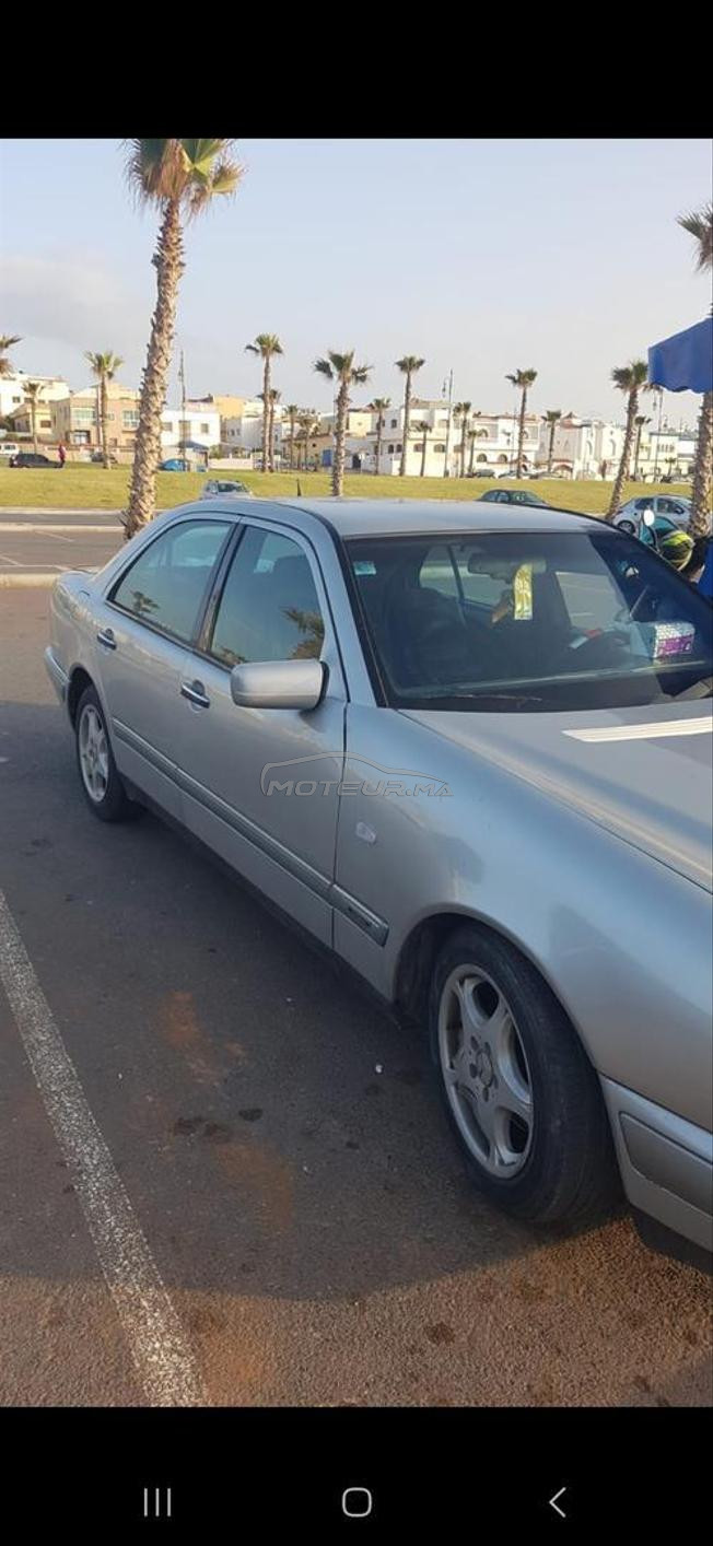 Mercedes E220 bonne état à vendre 