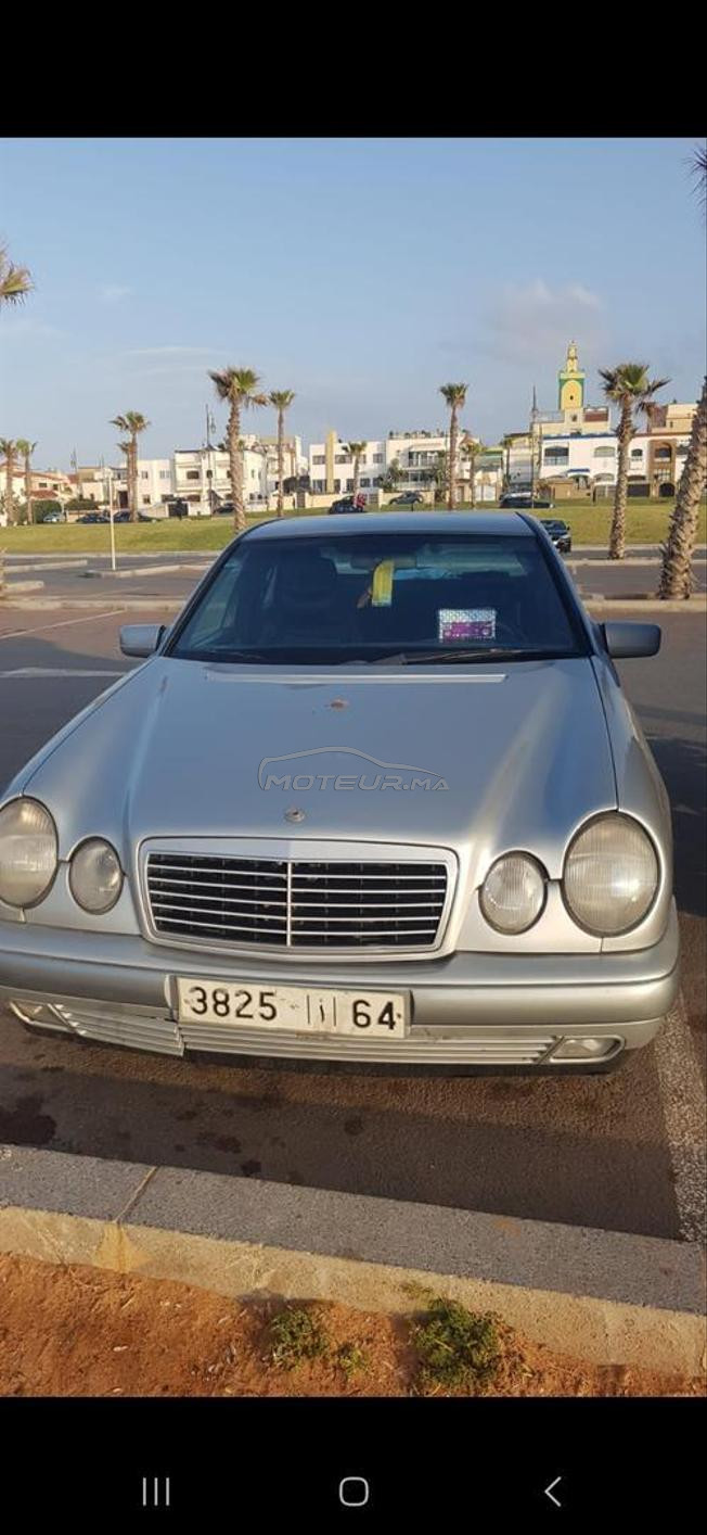 Mercedes E220 bonne état à vendre 