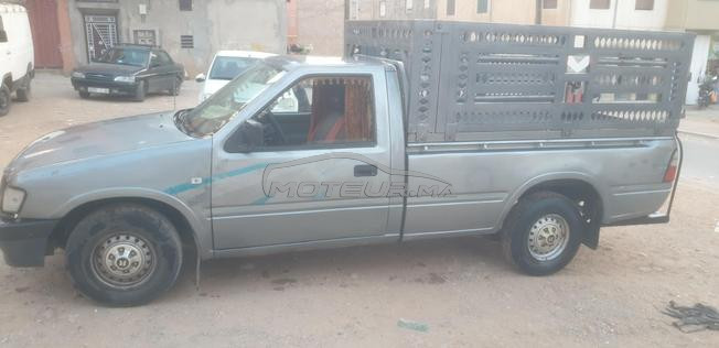 ISUZU hajla  model 2003.10.15 