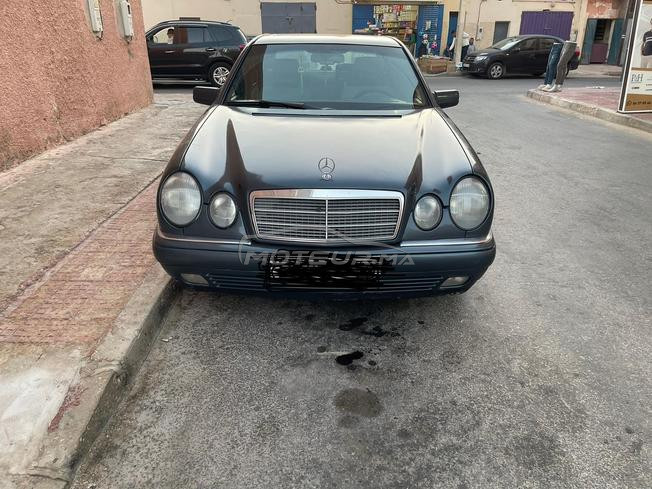 Mercedes-Benz 220 Diesel Manuelle 1996 à Laâyoune
