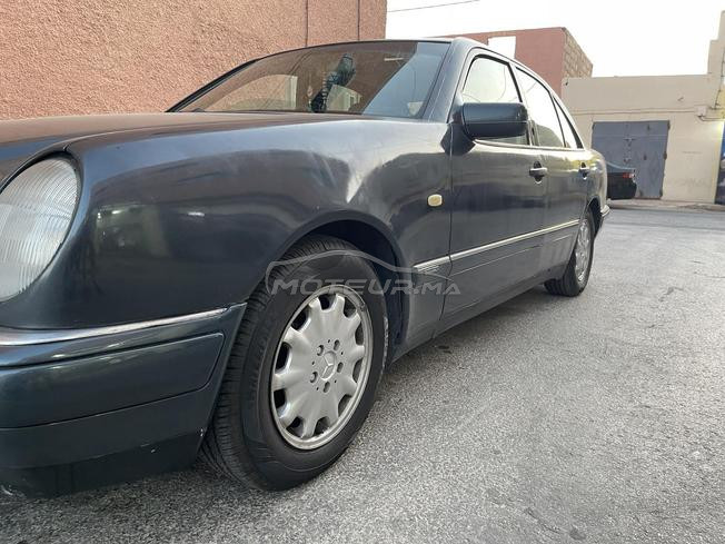 Mercedes-Benz 220 Diesel Manuelle 1996 à Laâyoune