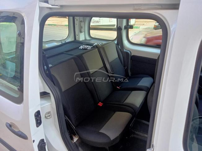 Une voiture d'une EXCELLENTE Etat à vendre 