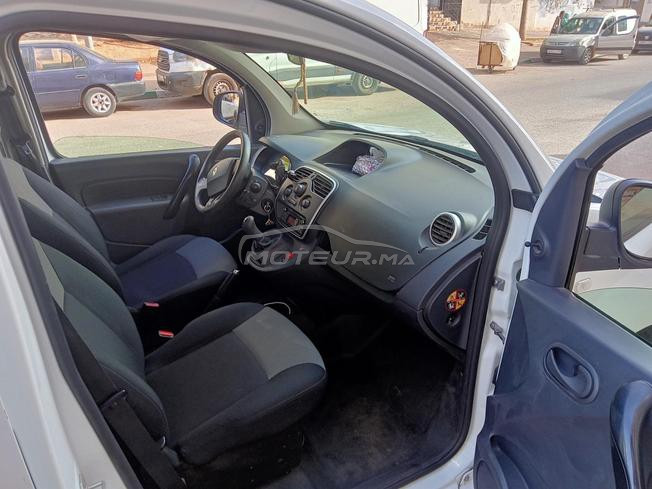 Une voiture d'une EXCELLENTE Etat à vendre 