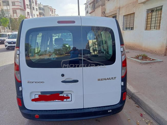 Une voiture d'une EXCELLENTE Etat à vendre 