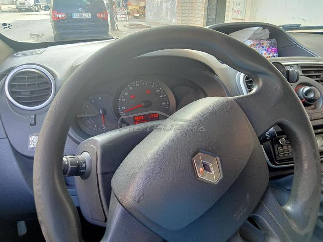Une voiture d'une EXCELLENTE Etat à vendre 