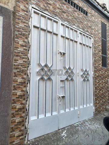 Cave spacieuse à louer/à vendre pour stockage