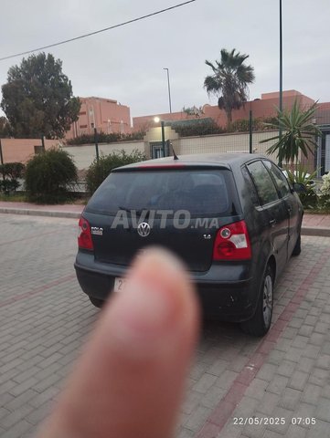 Volkswagen Polo Essence Manuelle 2003 à Laâyoune