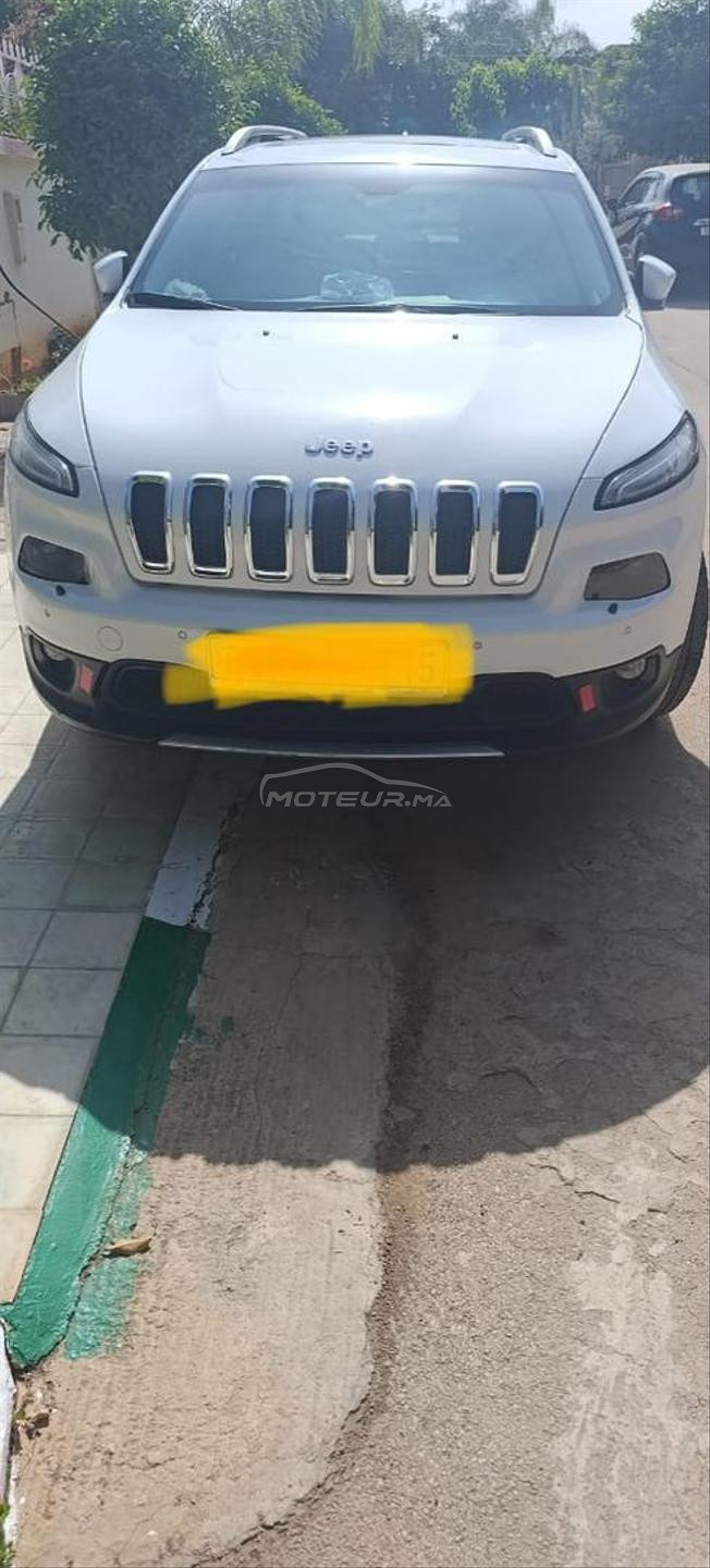 jeep Cherokee limited bien entretenue 
