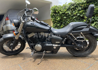 VT 750 SHADOW C2B BLACK SPIRIT 2011