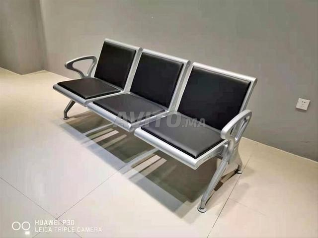 Banquette d'accueil en cuir dispo en stock 