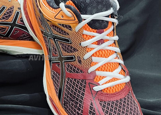 Asics original 💯 taille 44 سبرديلة اوريجينال